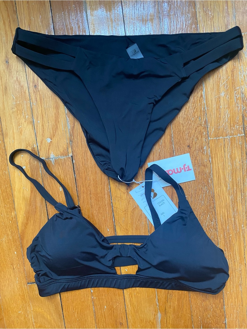 NWT Black Women's Bikini Set - Cutout Swim Top & Low-Rise Bottom Size Large